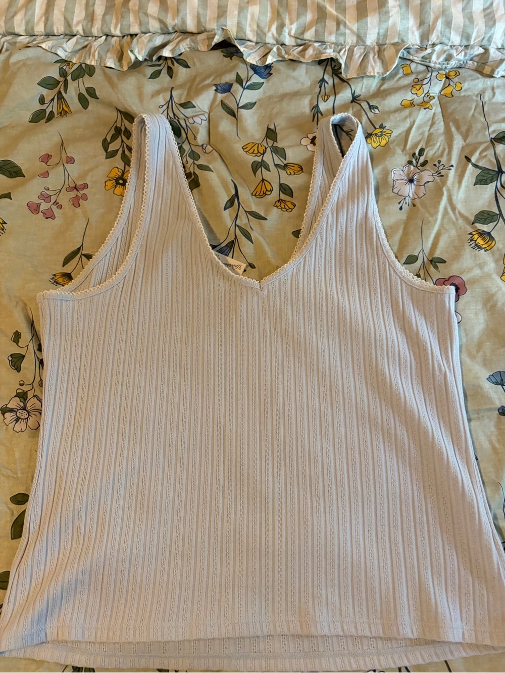 Universal Thread Light Blue Ribbed V-Neck Tank - Picture 2 of 3